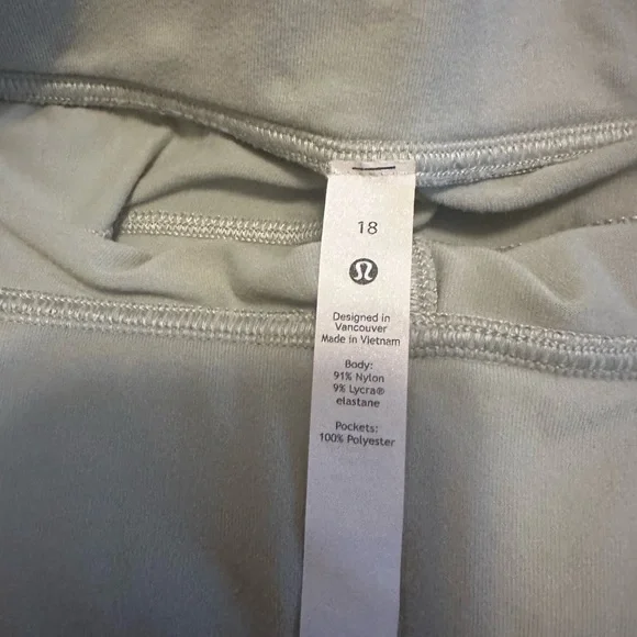 lululemon athletica women’s Green rulu joggers - Picture 8 of 8